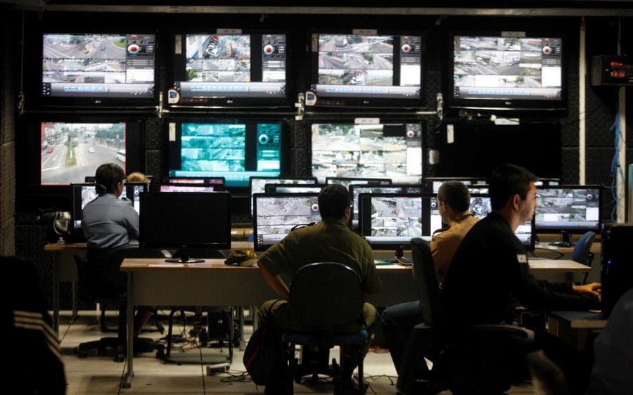 Leia mais sobre o artigo Como é feito o controle de acesso na portaria virtual?